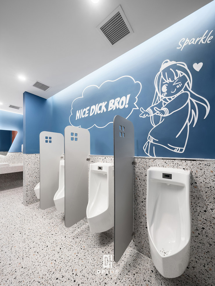 thiết kế nhà vệ sinh nam tại văn phòng High Commerce